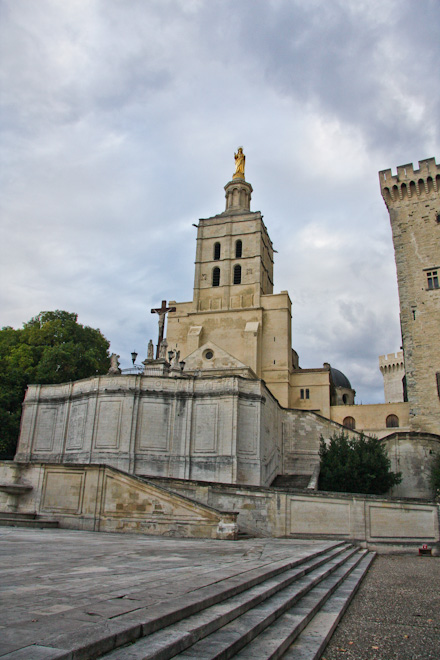 ������ �������� ������ - ������� (Avignon)