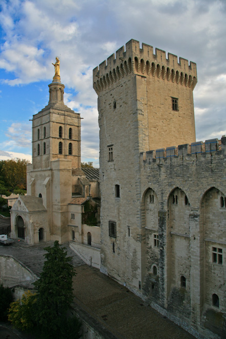 ���������� � ����� - ������� (Avignon)