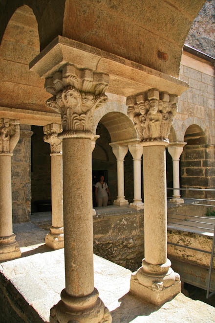 ��������� ���-����-��-����� (Monestir de Sant Pere de Rodes)