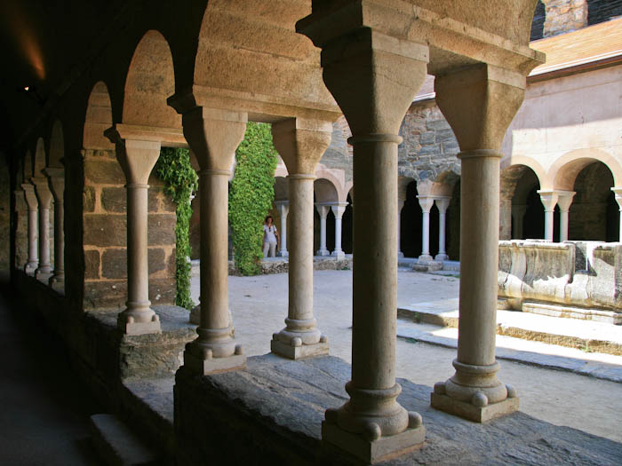 ��������� ���-����-��-����� (Monestir de Sant Pere de Rodes)