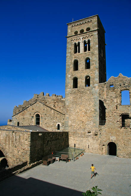 ��������� ���-����-��-����� (Monestir de Sant Pere de Rodes)