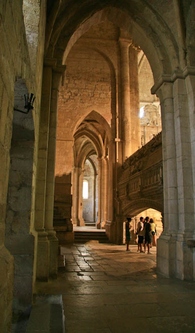 ��������� ������ (Monestir de Santa Maria de Poblet). ����������� �����������