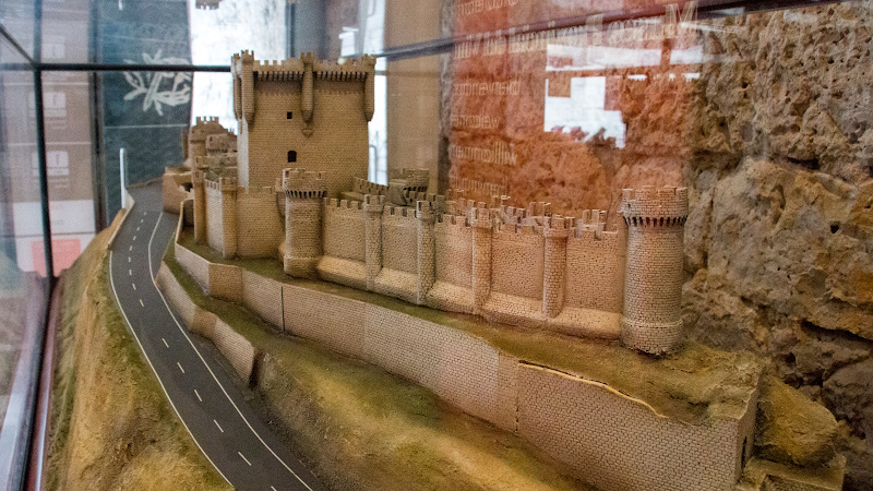 Museo del Vino - ����� ���������� (Castillo de Penafiel)
